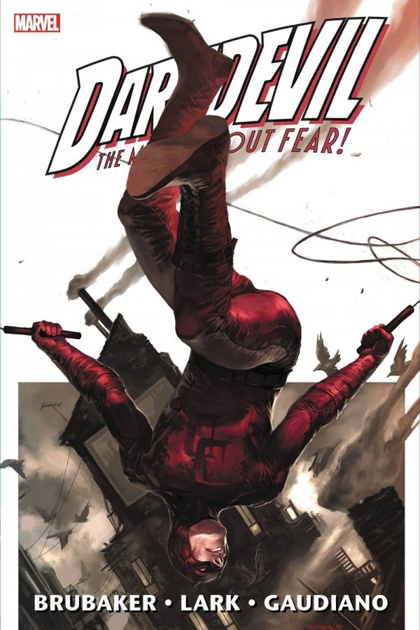 DAREDEVIL BY BRUBAKER & LARK OMNIBUS (2022)
